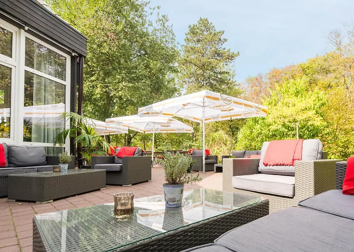 蒂安尼公园酒店 4*