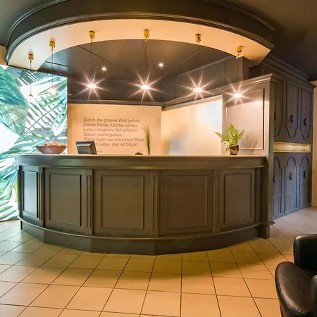 מלון Parkhotel Diani