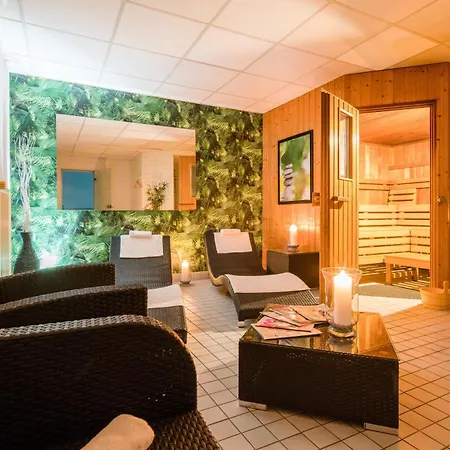 מלון Parkhotel Diani 4*