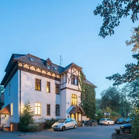 מלון Parkhotel Diani 4*