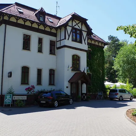 מלון Parkhotel Diani 4*